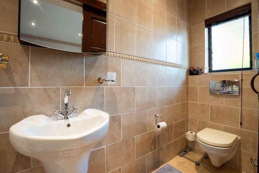 4 Bedroom Property for Sale in Croydon Western Cape